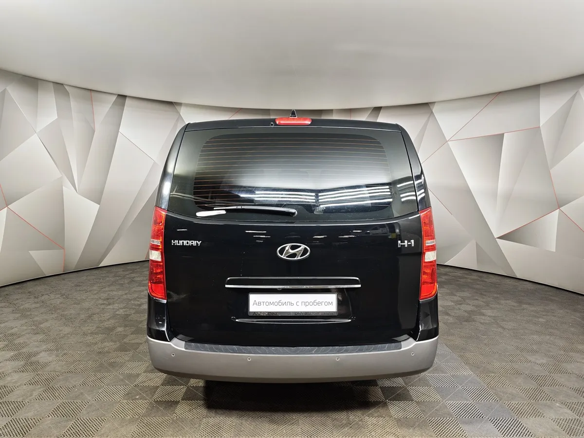 Hyundai H-1 2.5 CRDi AT (170 л.с.) Business (JP6) Черный в АВИЛОН. Слайд №8