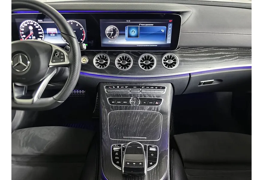 Mercedes-Benz E-Класс E 200 4MATIC 9G-TRONIC (184 л.с.) Sport Plus Серебристый в АВИЛОН. Слайд №15