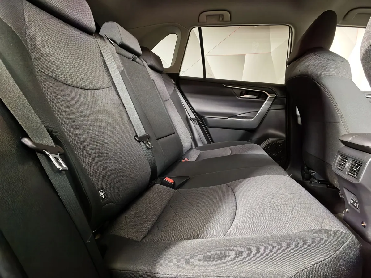 Toyota RAV4 2.0 CVT (149 л.с.) Комфорт Серый в АВИЛОН. Слайд №16
