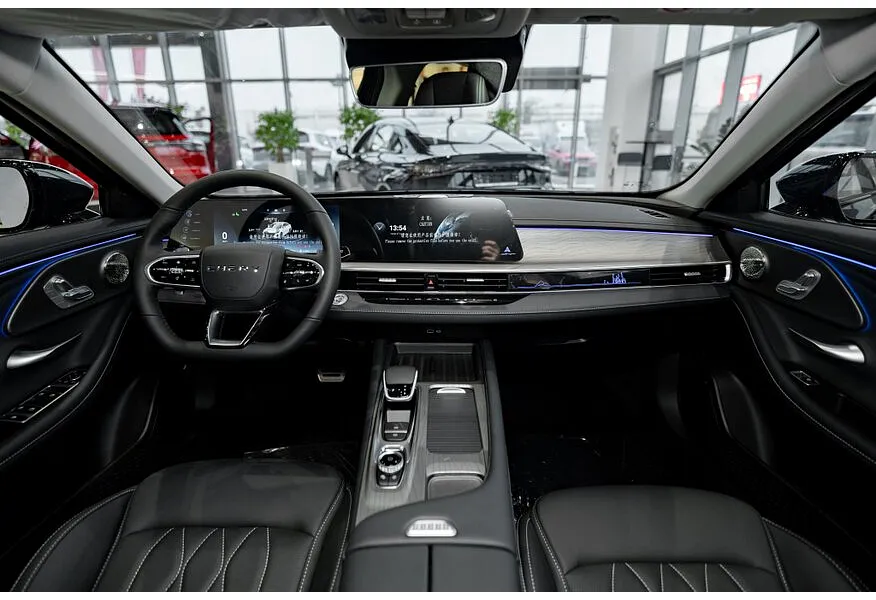 АВИЛОН - Chery Arrizo 8 1.6T DCT (150 л.с.) Ultra (2 цвета) - slide 8