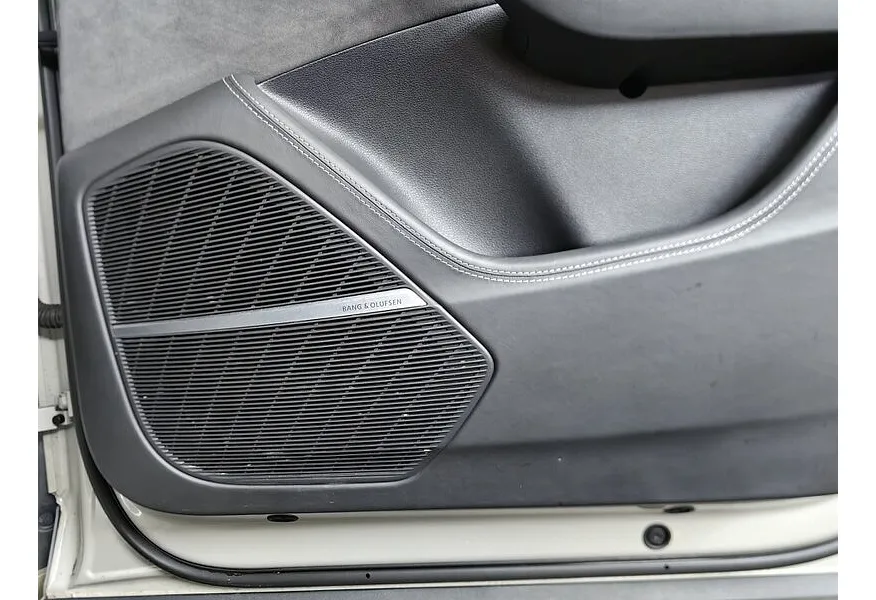 LIVE. Слайд №24