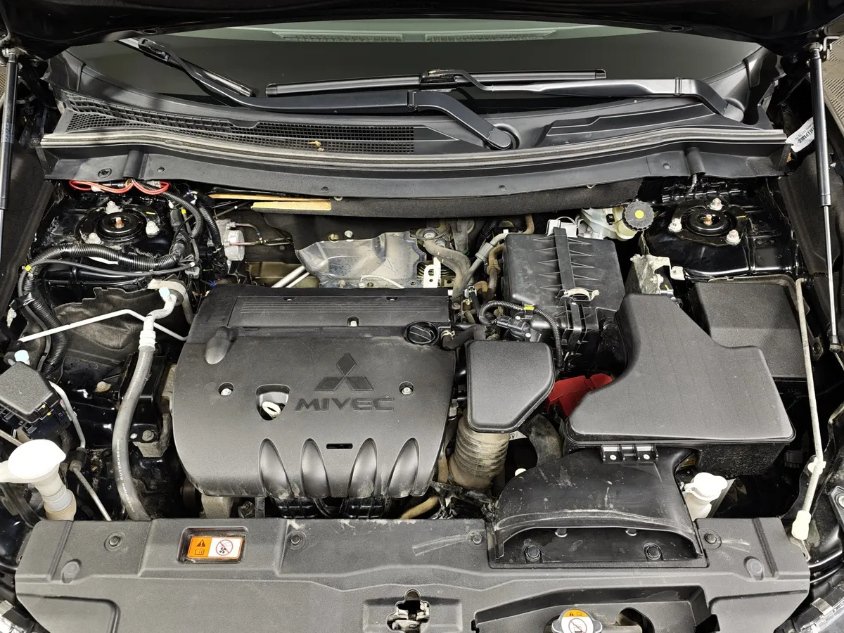 Mitsubishi Outlander 2.0 CVT (146 л.с.) Invite Черный в АВИЛОН. Слайд №11