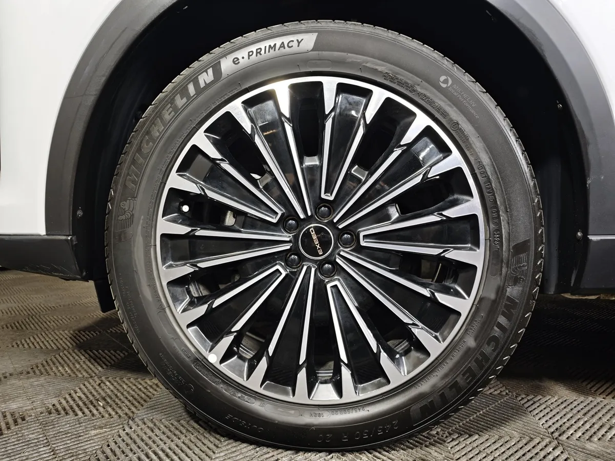 EXEED RX 2.0T DCT 4WD (249 л.с.) Platinum Белый в АВИЛОН. Слайд №9