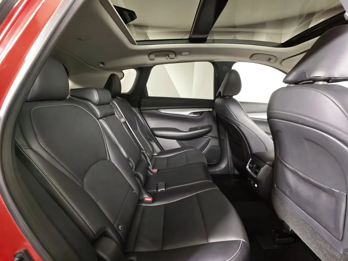 Infiniti QX50 2.0 VC-T CVT AWD (249 л.с.) Красный в АВИЛОН. Слайд №15