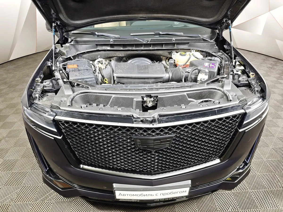 Cadillac Escalade 6.2 AT AWD (420 л.с.) Sport Синий в АВИЛОН. Слайд №11