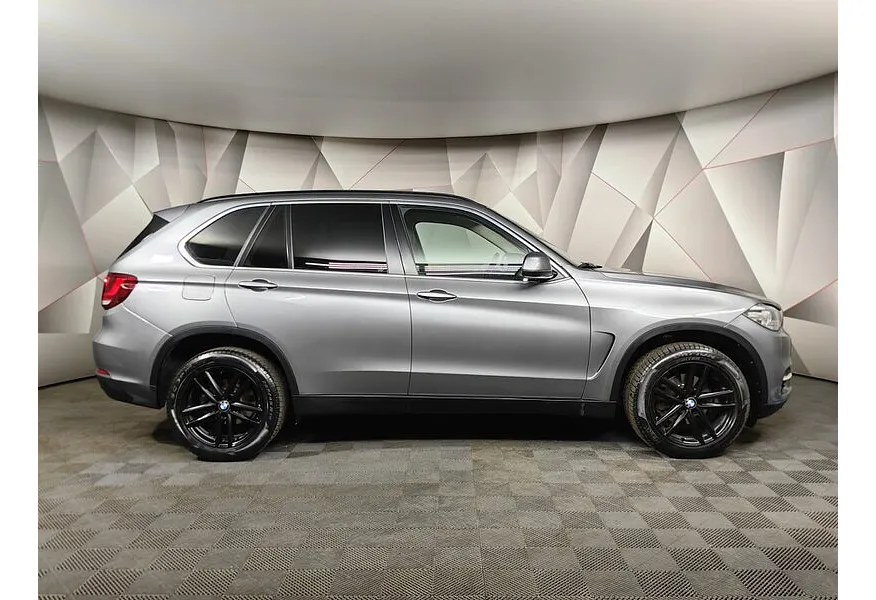 BMW X5 xDrive30d Steptronic (249 л.с.) Серый в АВИЛОН. Слайд №6