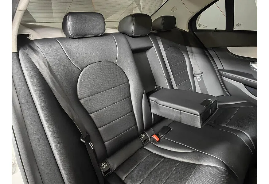 Mercedes-Benz C-Класс C 200 4Matic 9G-Tronic (184 л.с.) Особая серия Белый в АВИЛОН. Слайд №10