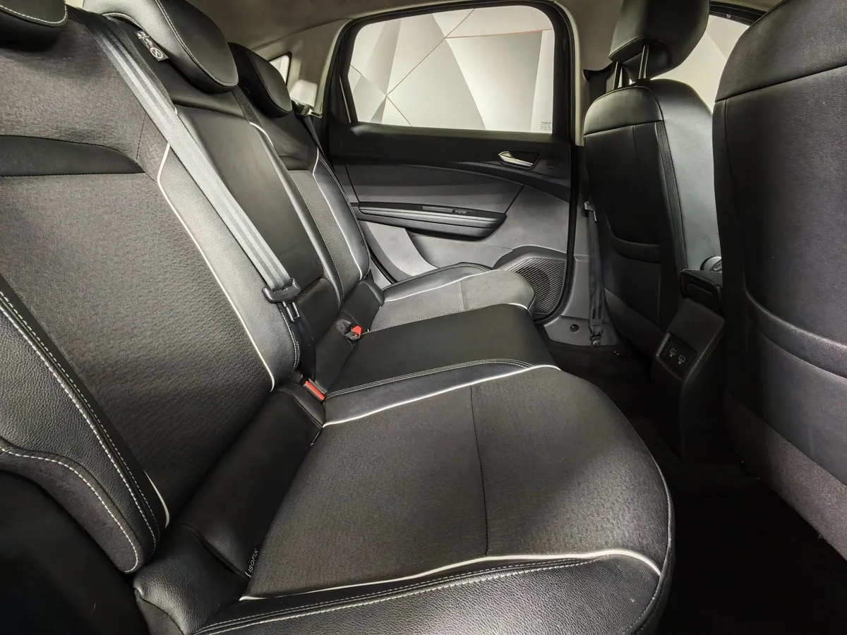 Renault Arkana 1.3 CVT 2WD (150 л.с.) Коричневый в АВИЛОН. Слайд №16
