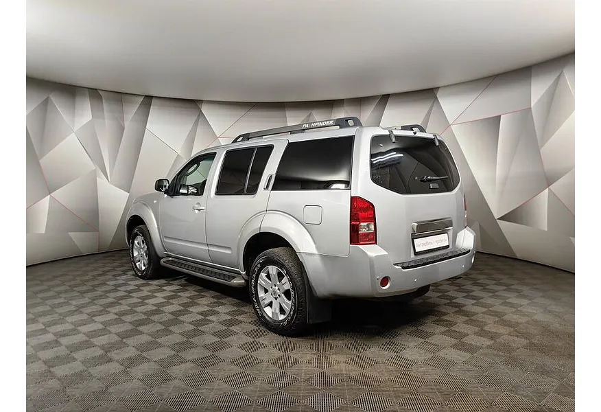 Nissan Pathfinder 2.5 dCi AT (174 л.с.) Серебристый в АВИЛОН. Слайд №4