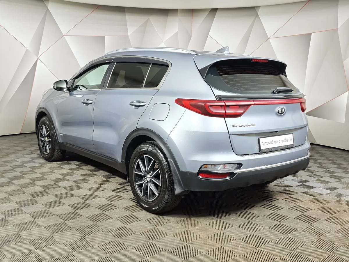 Kia Sportage 2.0 MPI AT 4WD (150 л.с.) Luxe Серебристый в АВИЛОН. Слайд №4