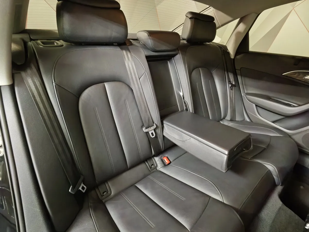 Audi A6 2.8 FSI S-tronic quattro (204 л.с.) Черный в АВИЛОН. Слайд №17