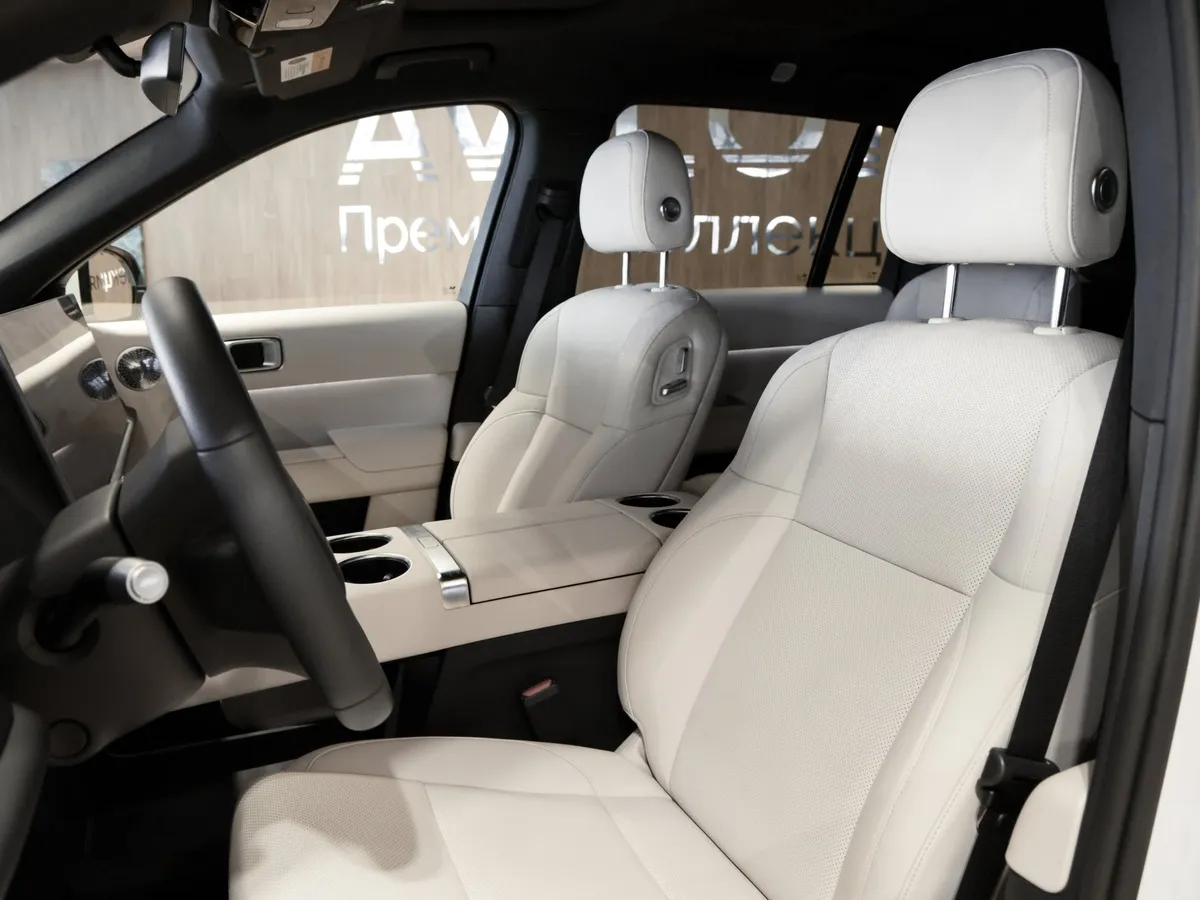 Li Auto L9 1.5 AT 4WD (449 л.с.) Ultra Белый в АВИЛОН. Слайд №13