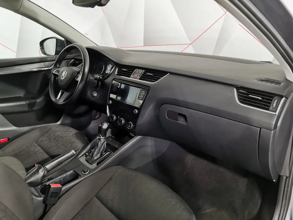 Skoda Octavia 1.4 TSI DSG (150 л.с.) Ambition Серый в АВИЛОН. Слайд №12