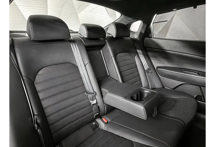 АВИЛОН - Kia Optima 2.4 GDI AT (188 л.с.) Luxe Белый - slide 11