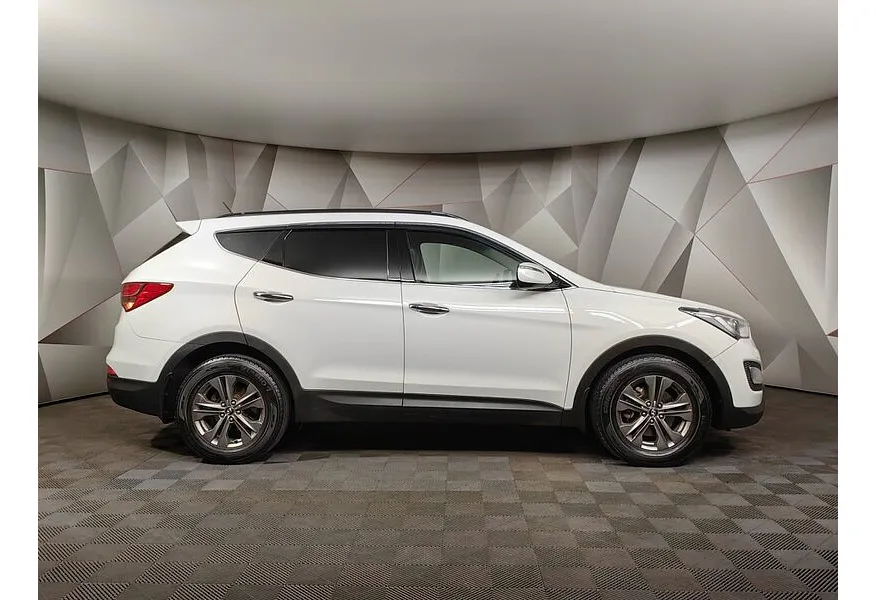 Hyundai Santa Fe 2.2 CRDi MT (197 л.с.) Белый в АВИЛОН. Слайд №6