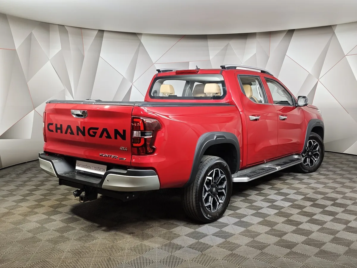 Changan HUNTER PLUS 2.0 AT 4WD (226 л.с.) Luxe Красный в АВИЛОН. Слайд №2