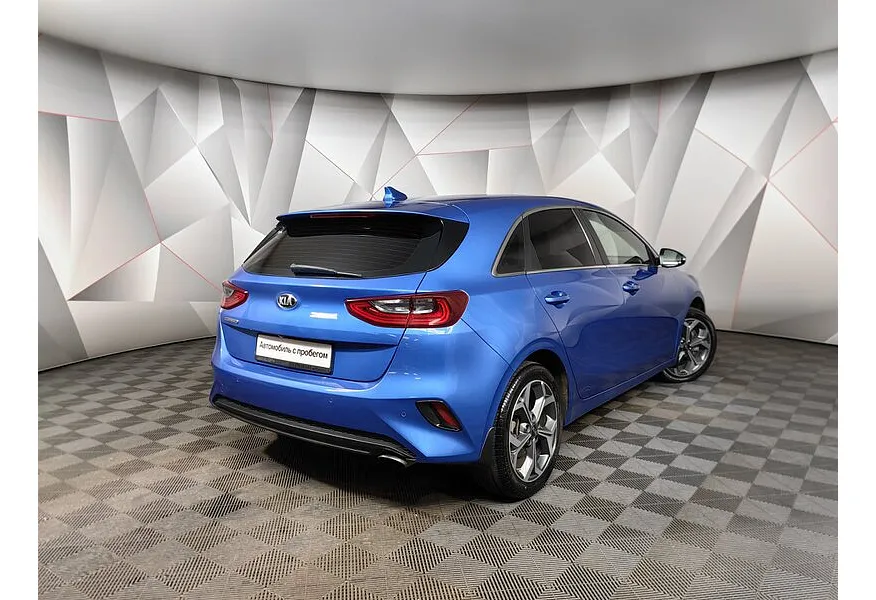 LIVE. Слайд №8