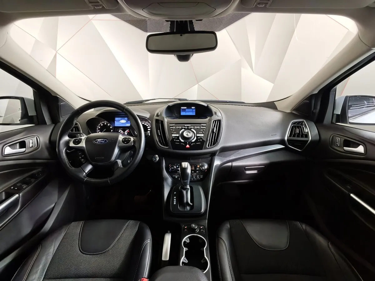 Ford Kuga 1.6 EcoBoost AT AWD (182 л.с.) Titanium Белый в АВИЛОН. Слайд №14