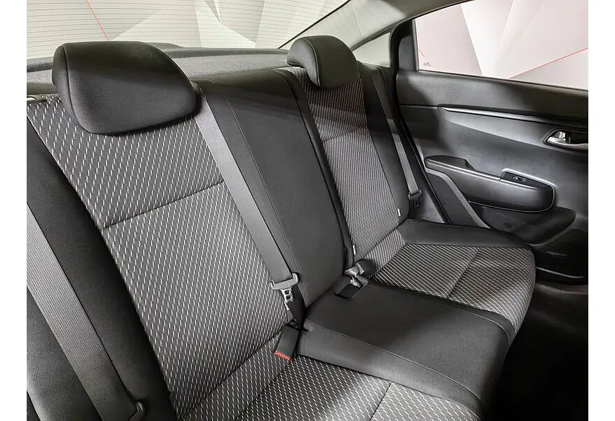 Kia Rio 1.6 AT (123 л.с.) Comfort Бежевый в АВИЛОН. Слайд №17