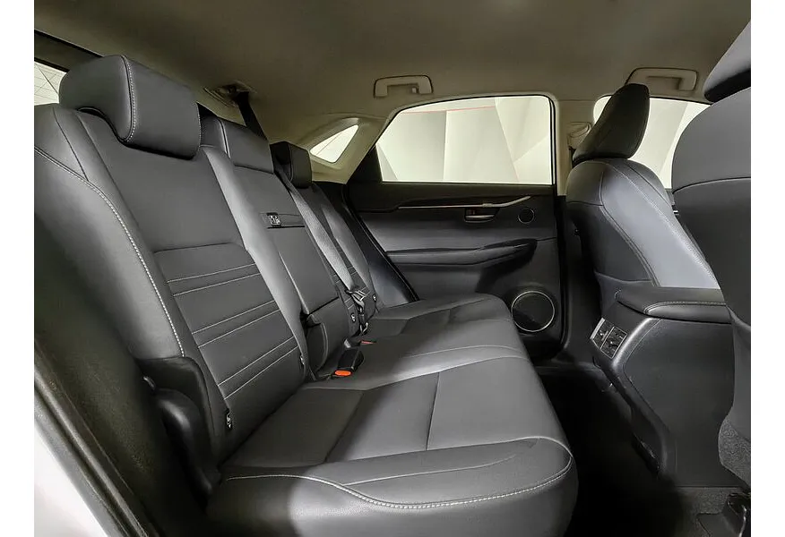 Lexus NX 200 CVT AWD (150 л.с.) Comfort Белый в АВИЛОН. Слайд №16