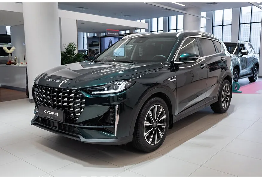 АВИЛОН - JETOUR X70 Plus 1.6 DCT (190 л.с.) Luxury Зеленый - slide 0