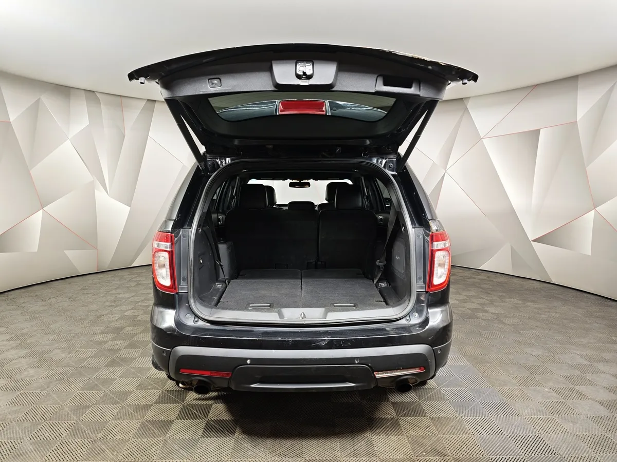 Ford Explorer 3.5 SelectShift 4WD (294 л.с.) Черный в АВИЛОН. Слайд №9