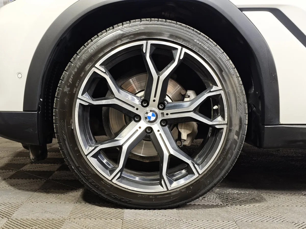 BMW X6 3.0 AT xDrive30d (249 л.с.) Белый в АВИЛОН. Слайд №7
