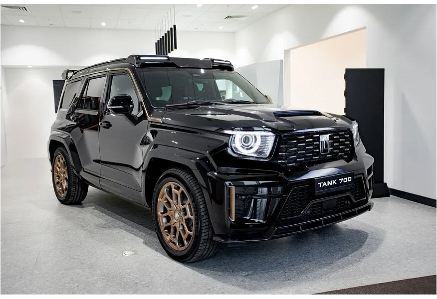 АВИЛОН - TANK 700 3.0 Turbo V6 AT 4WD (422 л.с.) Edition One Черный - slide 1