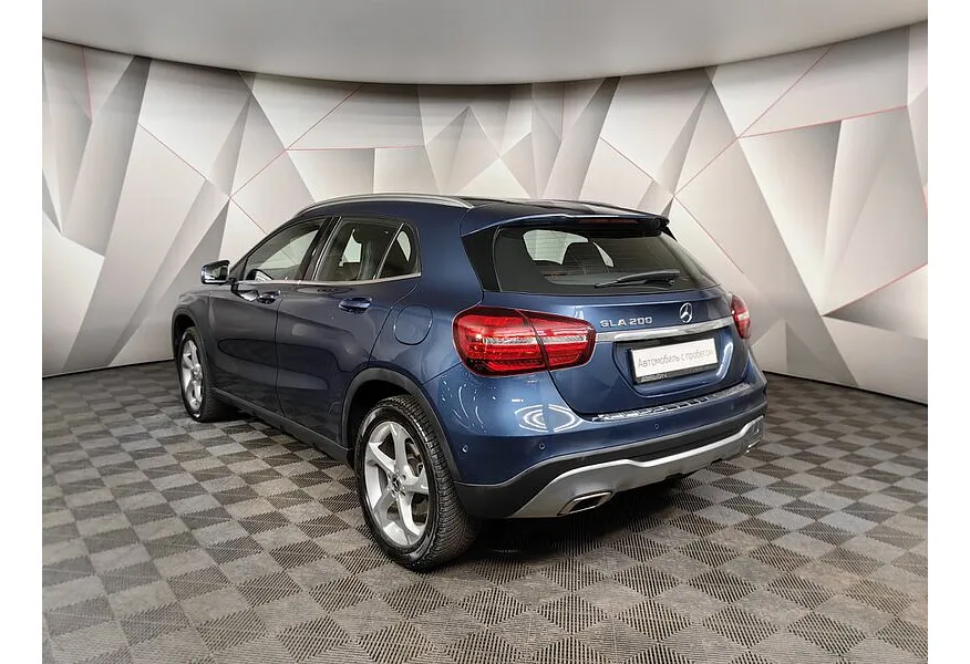 Mercedes-Benz GLA 200 7G-DCT (150 л.с.) Особая серия Синий в АВИЛОН. Слайд №4