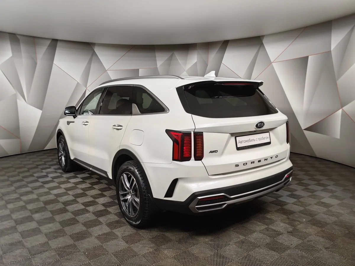 Kia Sorento 2.5 MPI 4WD AT (180 л.с.) Luxe Белый в АВИЛОН. Слайд №3