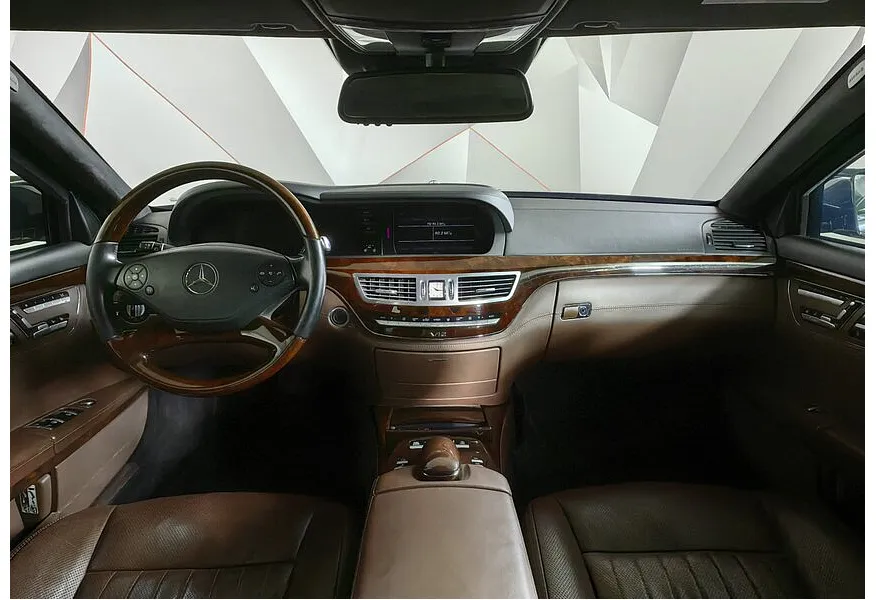 Mercedes-Benz S-Класс S 600 AT длинная база (517 л.с.) Черный в АВИЛОН. Слайд №13