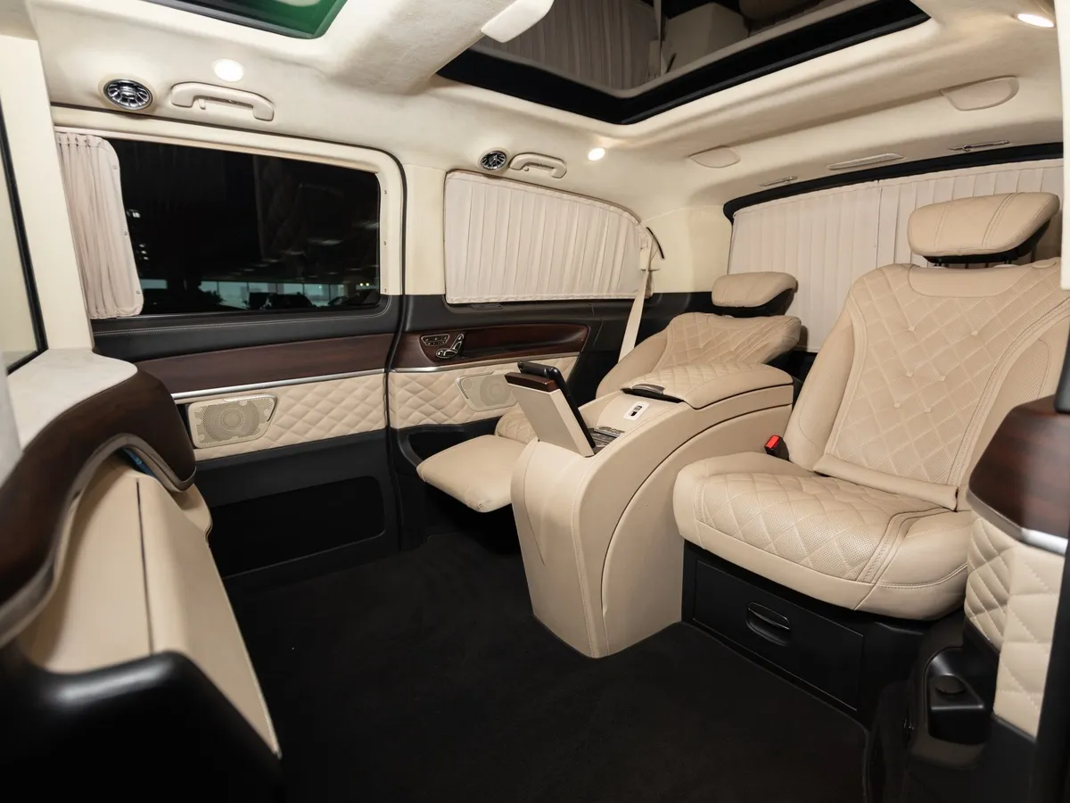 Mercedes-Benz V-Класс V 250 d AT L2 4x4 (190 л.с.) Exclusive Черный в АВИЛОН. Слайд №20