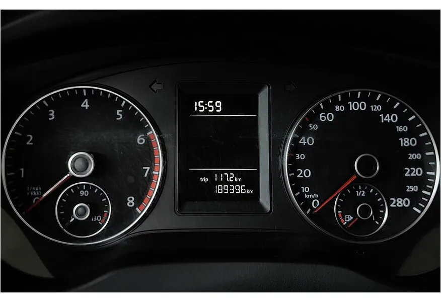 Volkswagen Jetta 1.6 MPI MT (105 л.с.) Comfortline Коричневый в АВИЛОН. Слайд №17 Volkswagen Jetta 1.6 MPI MT (105 л.с.) Comfortline Коричневый в АВИЛОН. Слайд №17