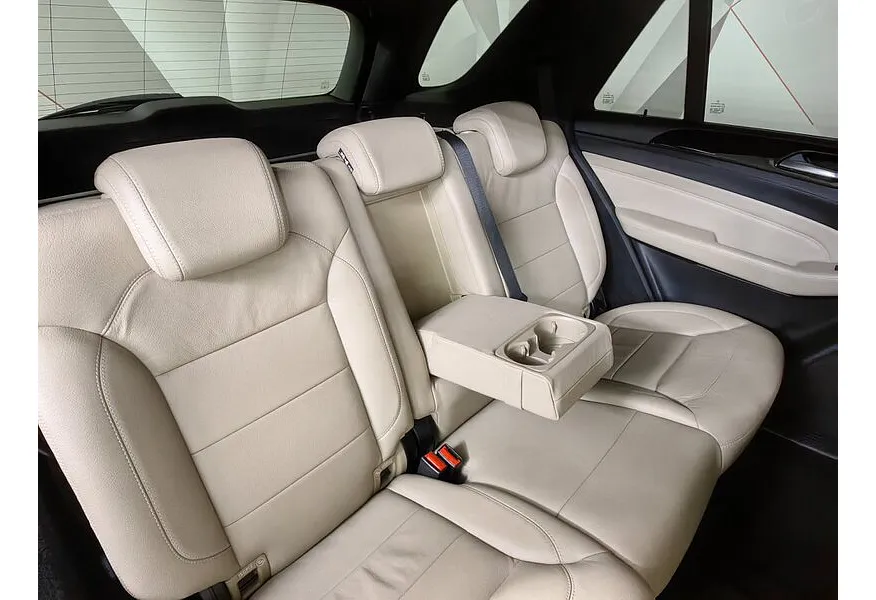 Mercedes-Benz M-Класс ML 300 BlueEfficiency 7G-Tronic Plus 4Matic (249 л.с.) Белый в АВИЛОН. Слайд №16