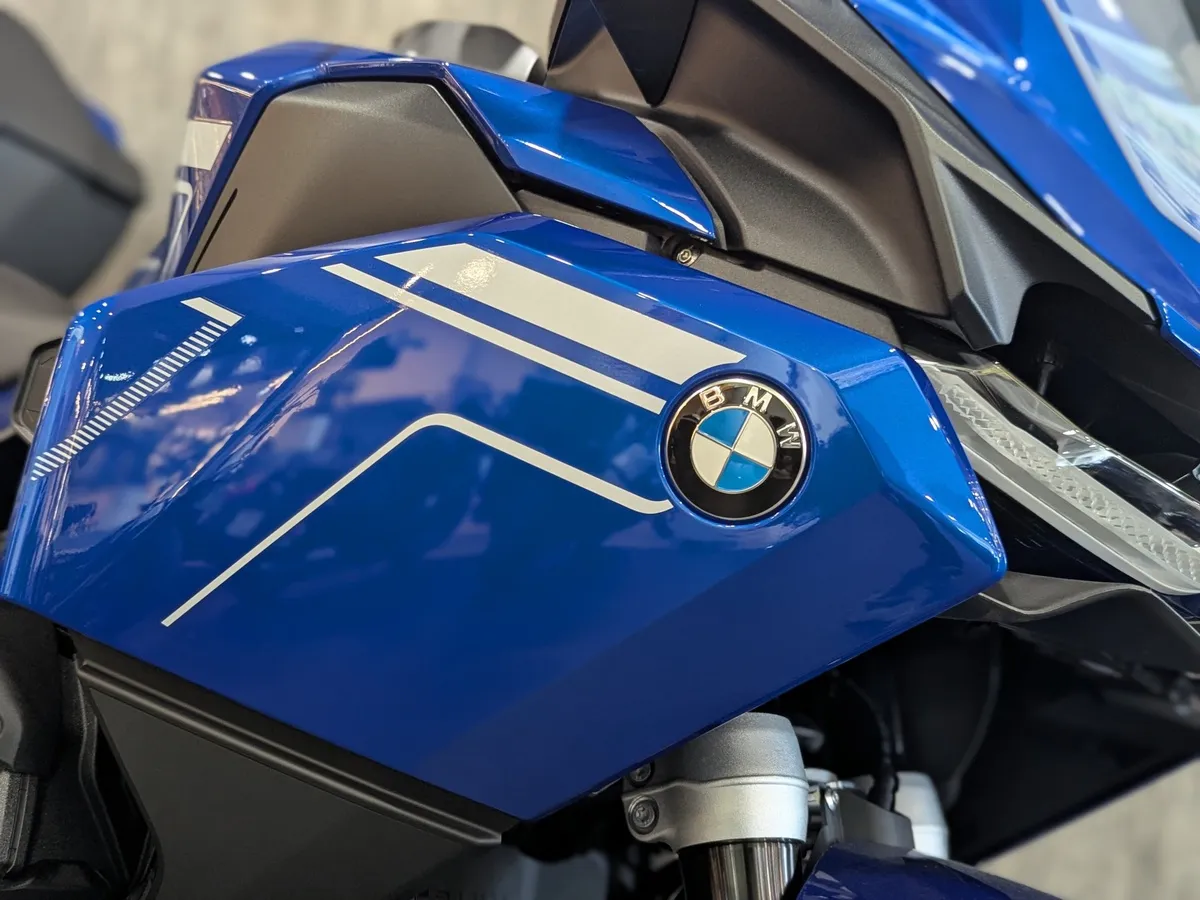 BMW Motorrad R 1300 RT 1300 см³ (145 л.с.) (145) 1300 Синий в АВИЛОН. Слайд №6
