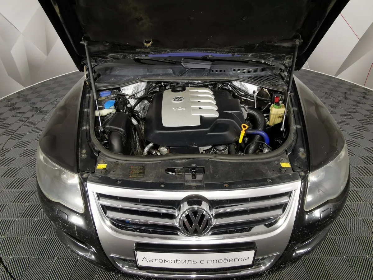 Volkswagen Touareg 3.2 Tiptronic (241 л.с.) Черный в АВИЛОН. Слайд №10
