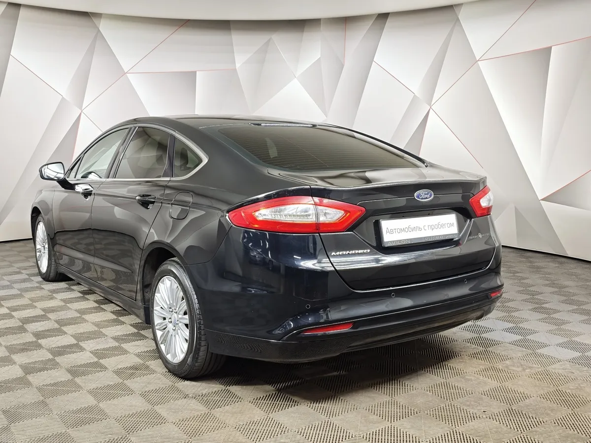 Ford Mondeo 2.5 AT (149 л.с.) Titanium Черный в АВИЛОН. Слайд №4