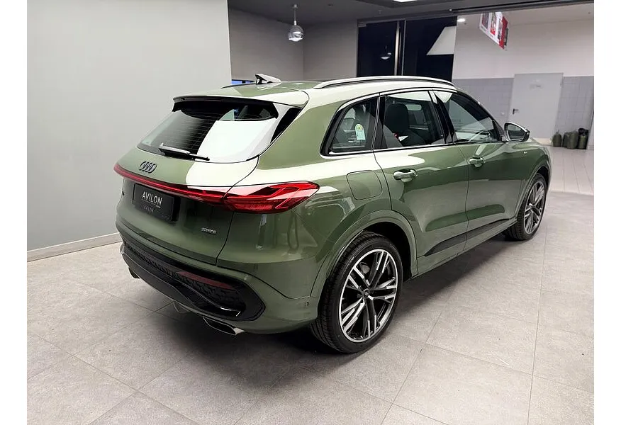 Audi Q5 2.0 TFSI S tronic quattro (272 л.с.) Зеленый в АВИЛОН. Слайд №5