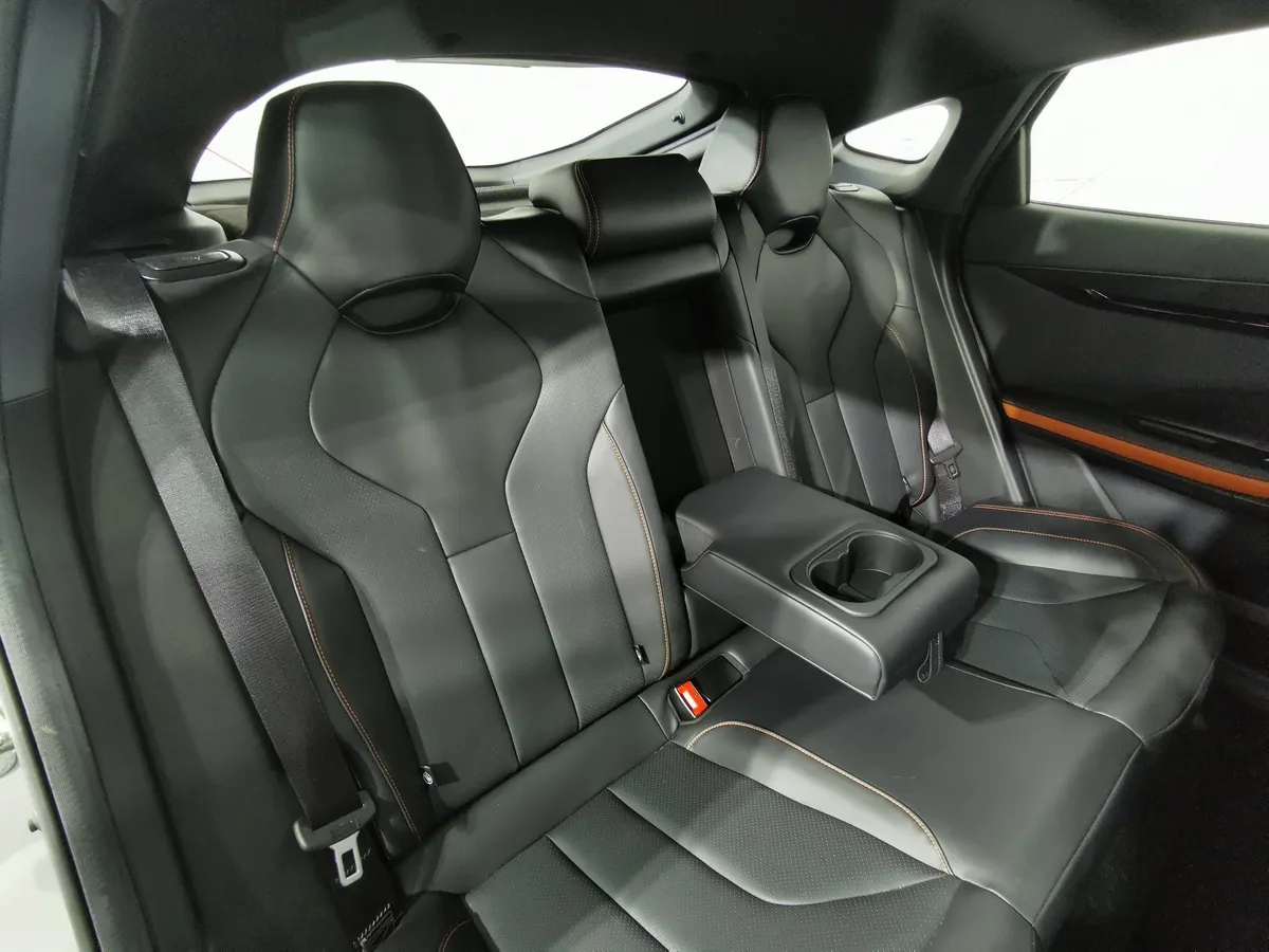 Changan UNI-V 1.5 AMT (181 л.с.) Tech Серый в АВИЛОН. Слайд №17