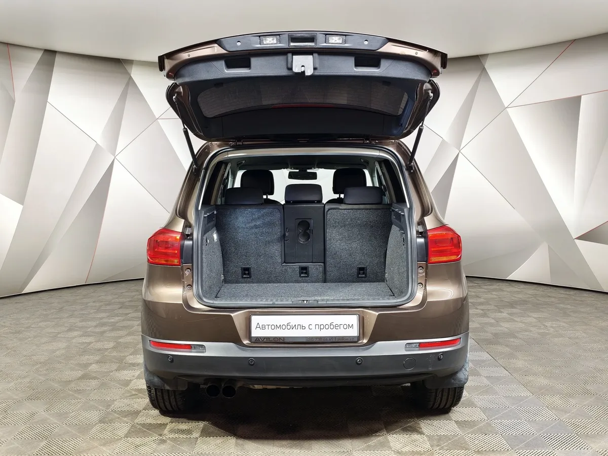 Volkswagen Tiguan 1.4 TSI BlueMotion DSG (150 л.с.) Коричневый в АВИЛОН. Слайд №12