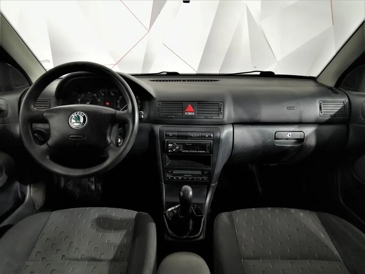 Skoda Octavia 1.6 MPI MT (102 л.с.) Синий в АВИЛОН. Слайд №12
