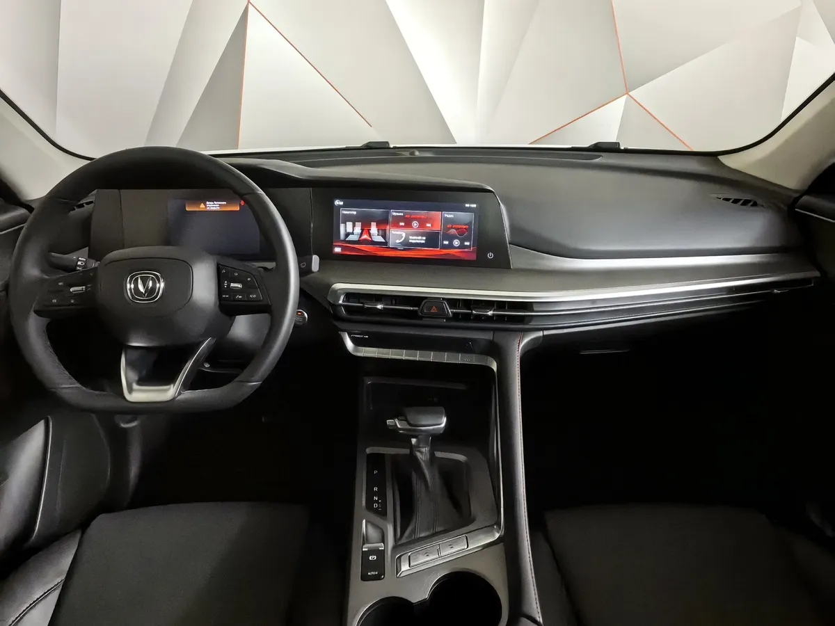 Changan CS35PLUS 1.4T 7DCT (149 л.с.) Tech Белый в АВИЛОН. Слайд №13