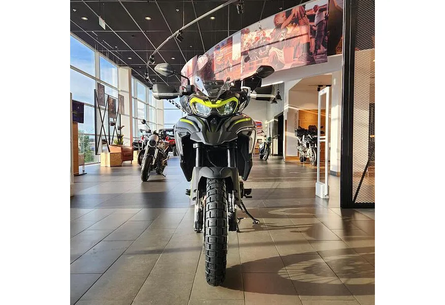 Benelli TRK 702 X 698 см³ (70 л.с.) (70) 698 Серый в АВИЛОН. Слайд №2