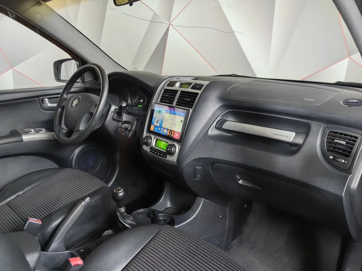 Kia Sportage 2.0 CRDi AT 4WD (112 л.с.) Серебристый в АВИЛОН. Слайд №12