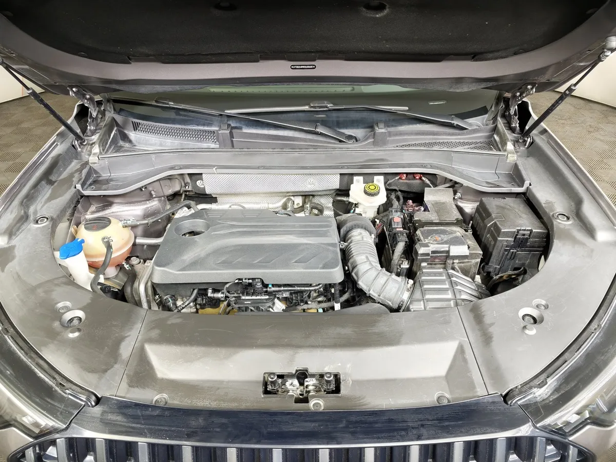 JAECOO J8 2.0 DCT 4WD (249 л.с.) Престиж (двухцветный) Серый в АВИЛОН. Слайд №11