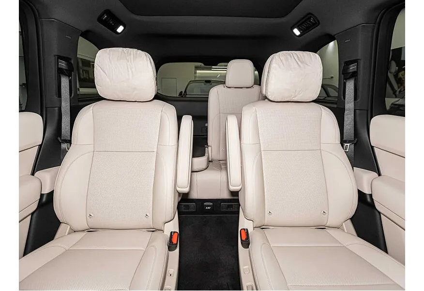 Li Auto L9 1.5 AT 4WD (449 л.с.) Ultra Черный в АВИЛОН. Слайд №11