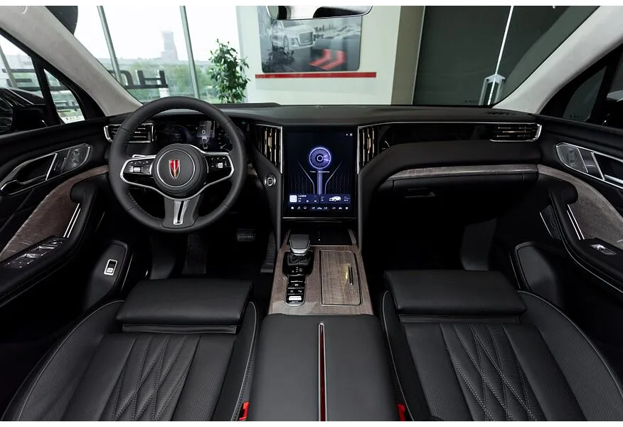 АВИЛОН - Hongqi HS7 2.0T 8AT 4WD (245 л.с.) Executive Черный - slide 4