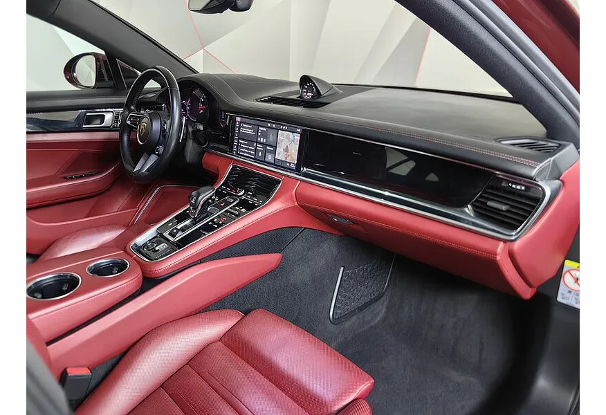 Porsche Panamera 4 3.0 PDK AWD (330 л.с.) Красный в АВИЛОН. Слайд №13