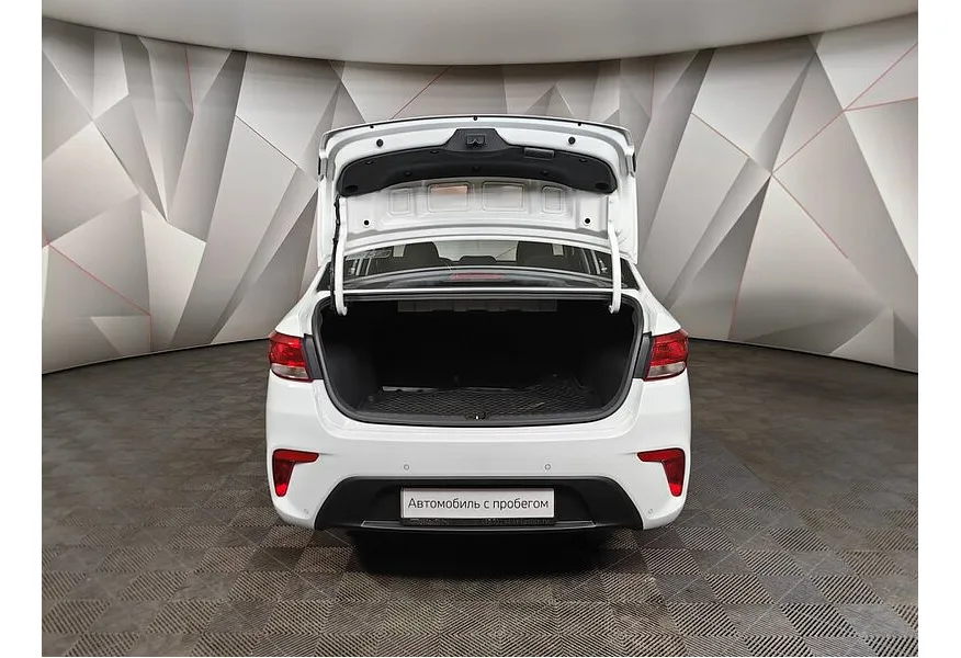 Kia Rio 1.6 AT (123 л.с.) Белый в АВИЛОН. Слайд №12 Kia Rio 1.6 AT (123 л.с.) Белый в АВИЛОН. Слайд №12