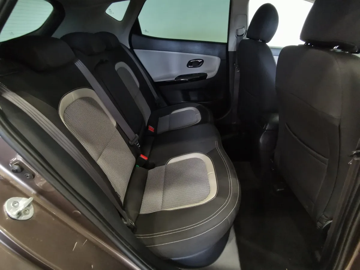 Kia Ceed 1.6 AT (129 л.с.) Коричневый в АВИЛОН. Слайд №15